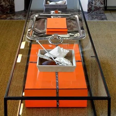 Eiffel Apartment *
