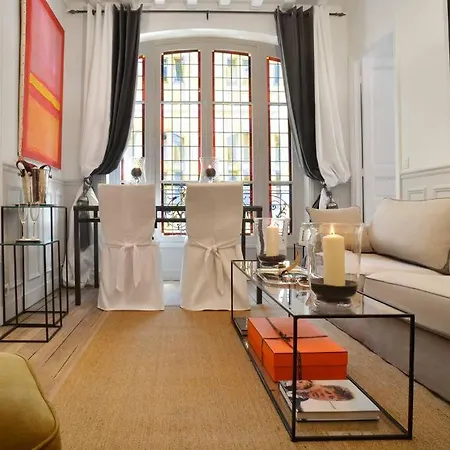 Eiffel Apartment *
