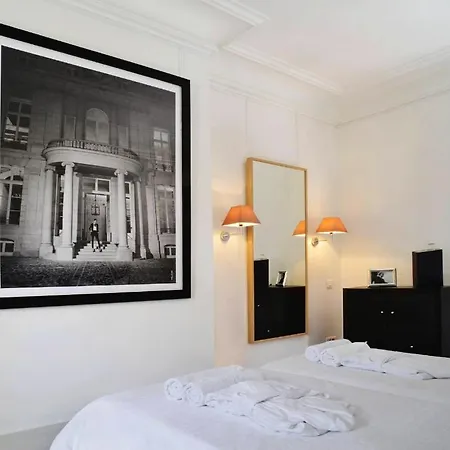 Eiffel Apartament