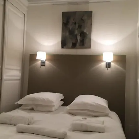Apartment Eiffel *