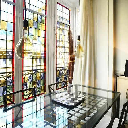 Apartment Eiffel Paris