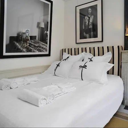 Eiffel Apartment *