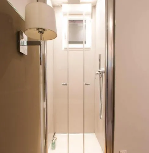 Eiffel Apartment Paris