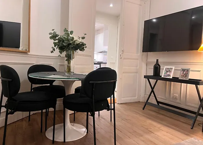 Apartment Eiffel *